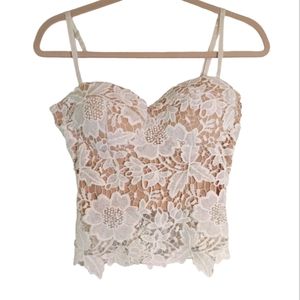 Sans Souci Crochet Lace Crop Top Size L Nude NWT